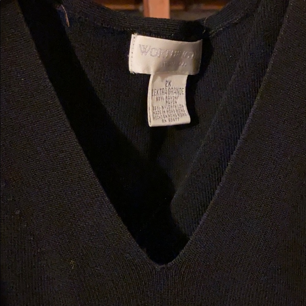 Black v neck sweater